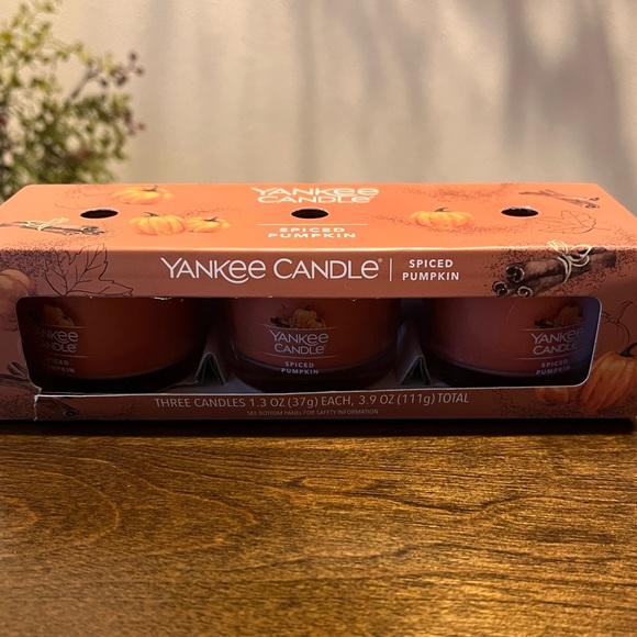 New Set of Three Small Yankee Candle Spiced Pumpkin Candles
